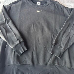 Women’s Black Nike Crewneck
